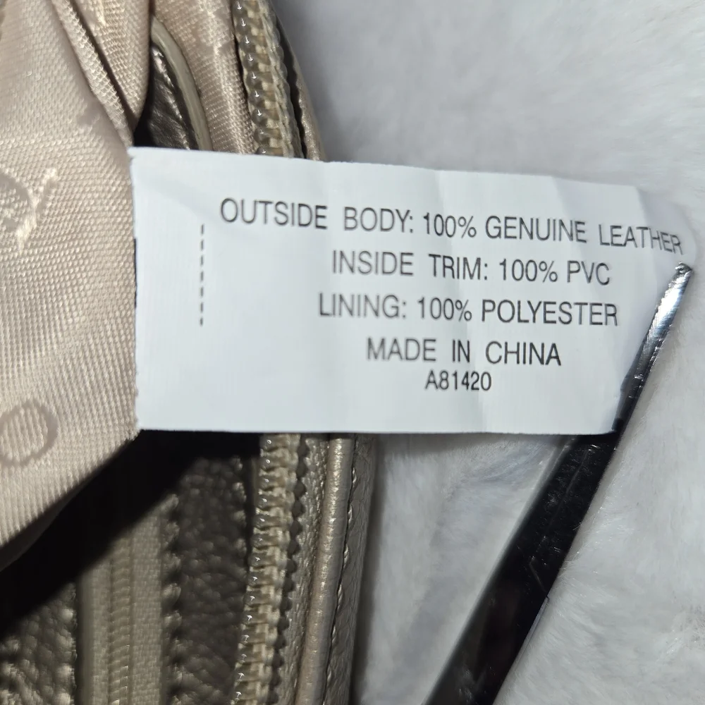 Tignanello Gold Leather Shoulder Bag in EUC